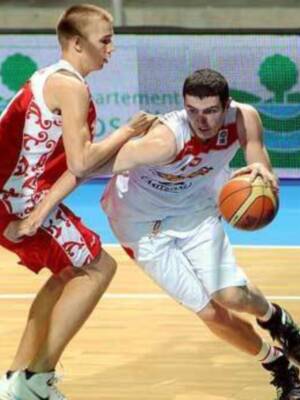 La U18 masculina vence a Rusia y acaba quinta en el Europeo de Metz (92-83)