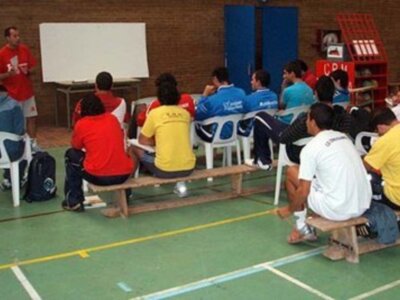 Balonmano: Concluye el curso de Monitor 2009 con una treintena de nuevos técnicos