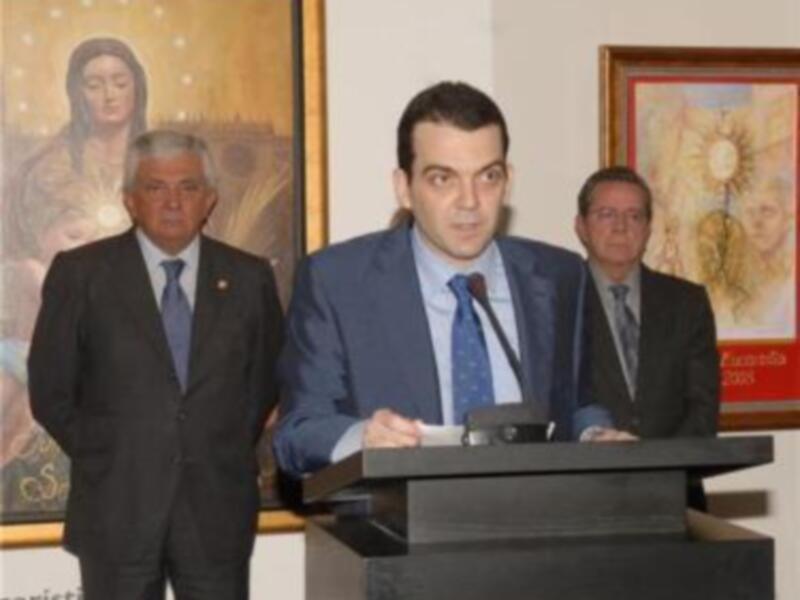 Presentación de la quinta entrega de la revista `Cuaresma´ de Sevilla 