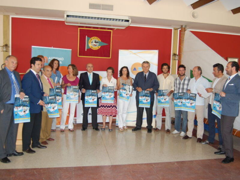 El Club Náutico Sevilla muestra su lado más solidario