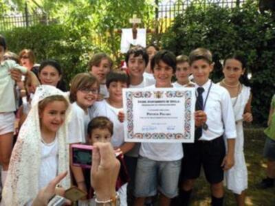 Concurso de pasos de cruces de Mayo en los jardines de Murillo