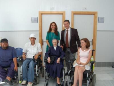 Usuarios cuentan con el nuevo centro de salud Sor María Luisa Montañés que repartirá la asistencia sanitaria con Tolosa Latour(Chipiona)