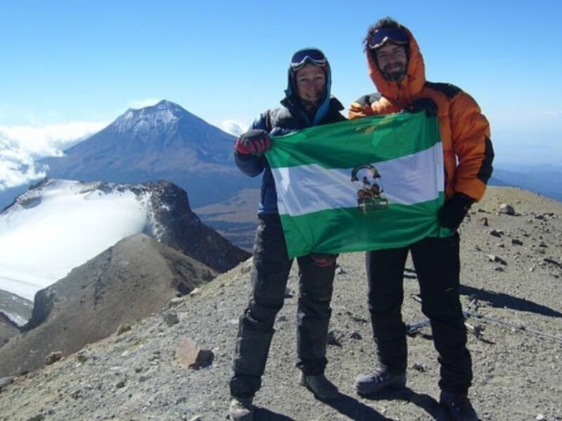 El montañero sevillano Tony raigón pelos a por la cumbre del Cho Oyu