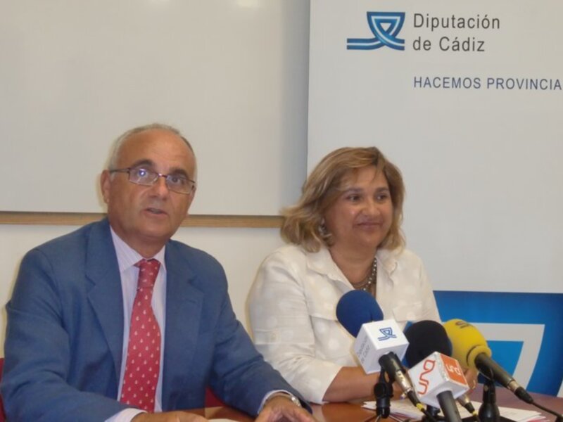 Diputación de Cádiz y la Caixa inician un proyecto que promueve la igualdad de género para jóvenes 
