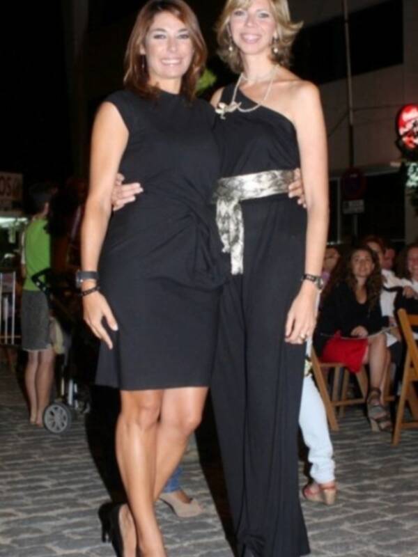 Raquel Revuelta presentó a Marina Bernal en el pregón del Cerro del Águila.