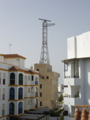 Preocupación vecinal por la instalación de un radar en el edificio de Salvamento Marítimo de Chipiona