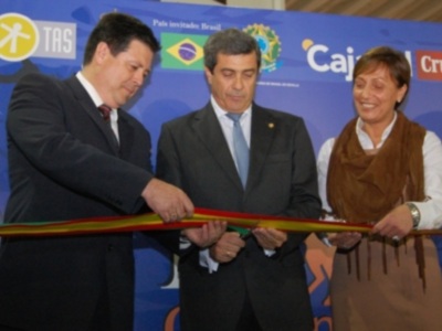 FICCAR arranca con éxito de público y con la asistencia de numerosas caras conocidas a la inauguración