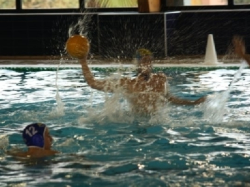 Exitoso asalto nazareno al liderado en Segunda Nacional masculina de waterpolo