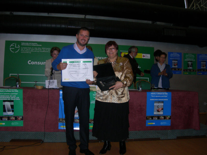  El centro de educación de adultosMardeleva gana de nuevo el premio convocado por el ministerio de Sanidad, Política social e Igualdad junto con la Federación de Usuarios y Consumidores Independientes