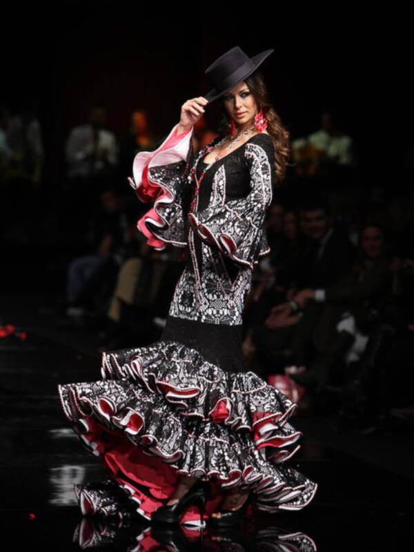 Pasarela SIMOF 2011 desde la cámara de Harry Macías 1