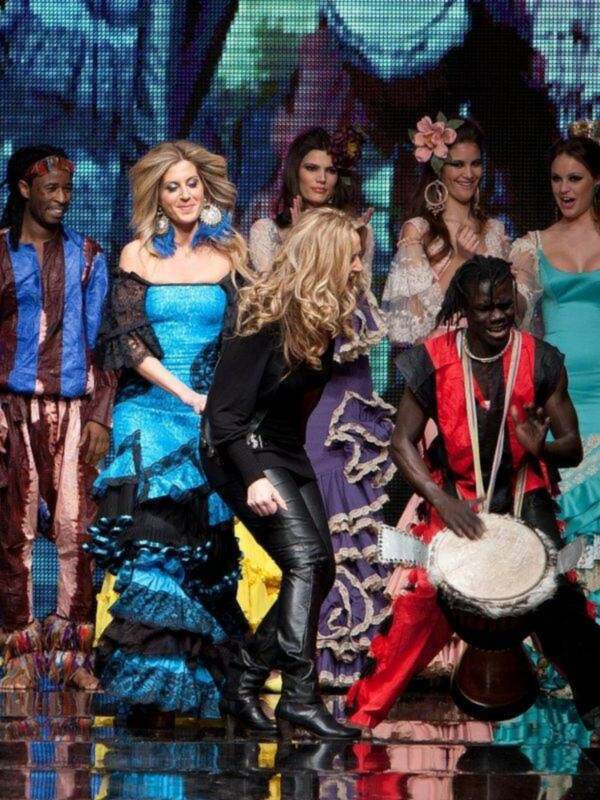Pasarela SIMOF 2011 desde la cámara de Harry Macías 2