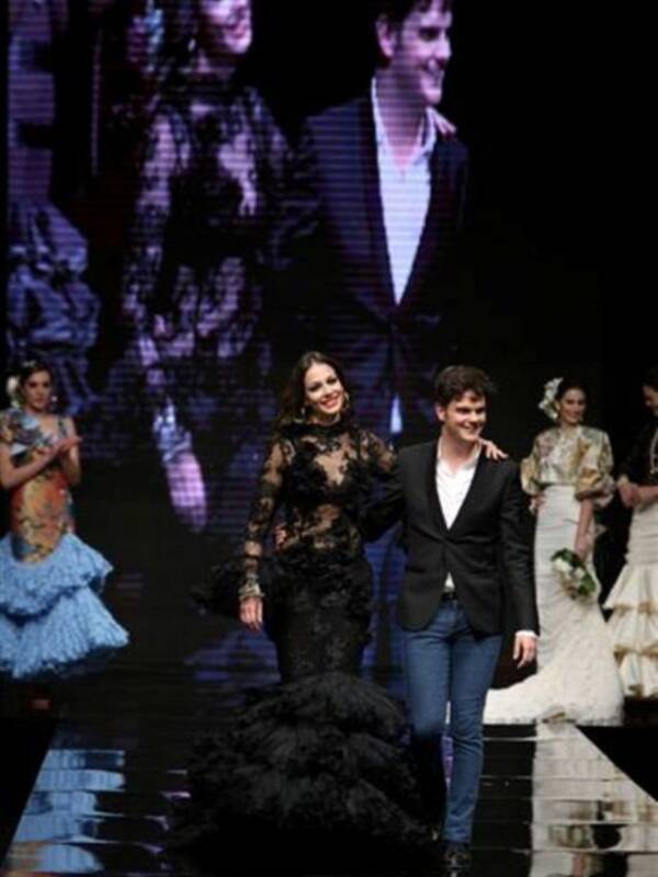 Beatriz Trapote regresa de Colombia y se estrena como modelo en Simof 2011