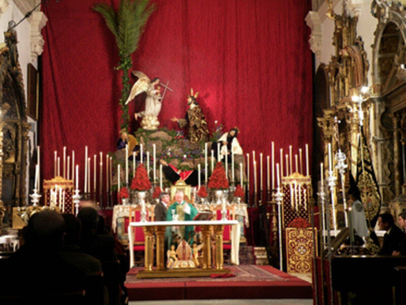 Galería del Altar y Solemne Quinario en honor de Ntro. Sr Jesucristo Orando en el Huerto de la Hermandad de Monte-Sión