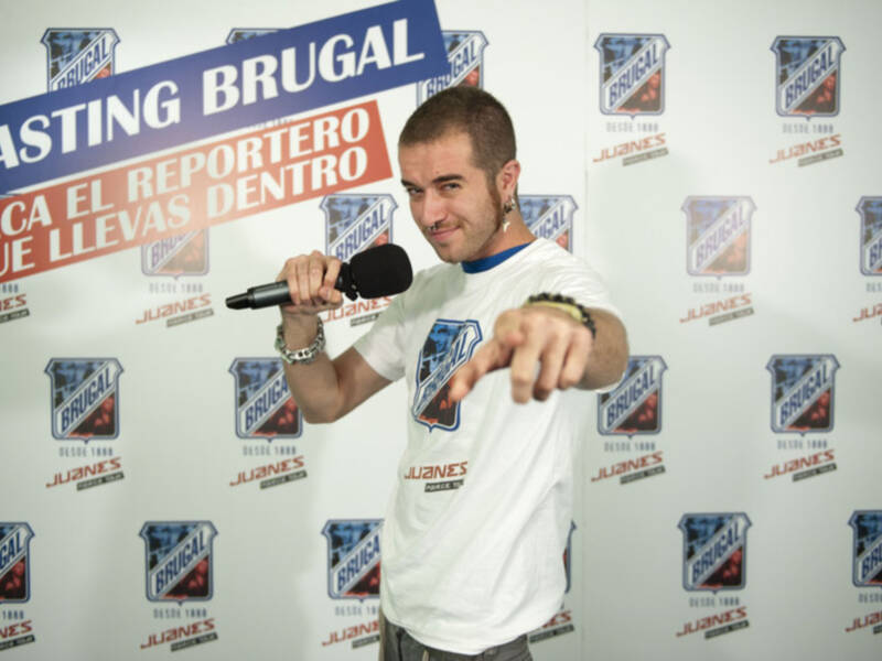 Un sevillano elegido ganador del casting de ron Brugal para convertirse en la sombra de Juanes este verano 