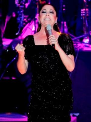 Isabel Pantoja, arrasa en Córdoba 