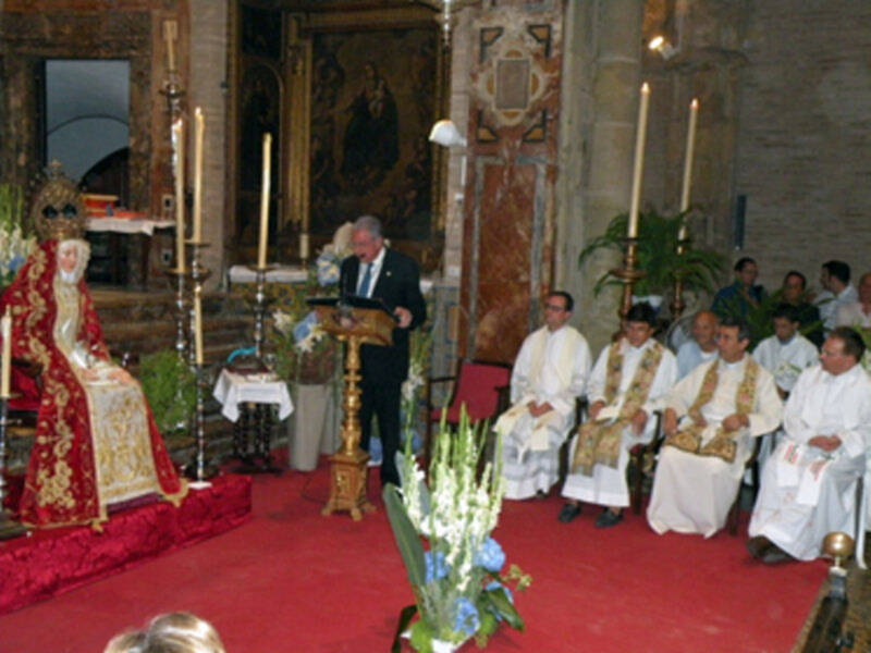 Felicitaciones y Salutación a la Abuela de Triana 2011