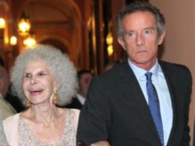 La Duquesa de Alba podría casarse en septiembre en el palacio de dueñas de Sevilla