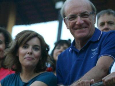 Susto y voltereta de José Tomás que sufrió una cogida en Huelva sin consecuencias