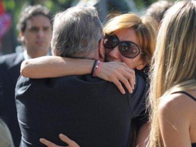 Litri, Carolina Herrera, Curro Romero, Carmen Tello acompañan a Julio Aparicio en el entierro de su madre la bailaora Maleni Loreto en Sevilla