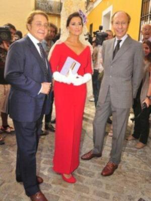 Salida de Alfonso Díez  del Hotel EME