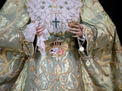 Espectacular altar de cultos de Triduo en honor a María Stma. de las Angustias Coronada de Alcalá del Río‏