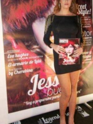 Jessica Bueno y Kiko Rivera, inseparables en Sevilla