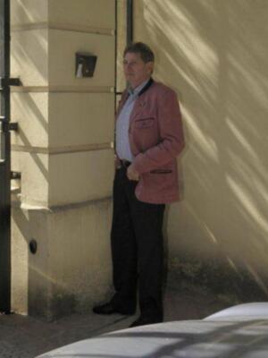 El emotivo reencuentro de los duques de Alba y su madrina Carmen Tello tras la boda