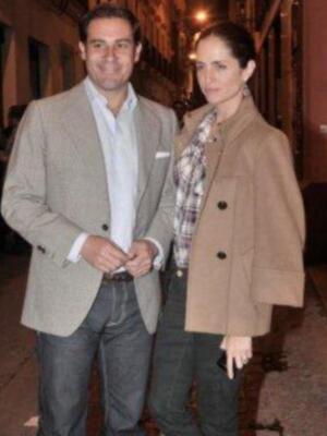 Francisco Rivera, con su novia Lourdes, feliz por la paternidad y la boda de su hermano pequeño