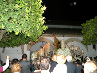 Procesión de gloria de la Virgen de la Soledad de Alcalá del Río con motivo de la imposición del Fajín de S. M. EL Rey Juan Carlos I