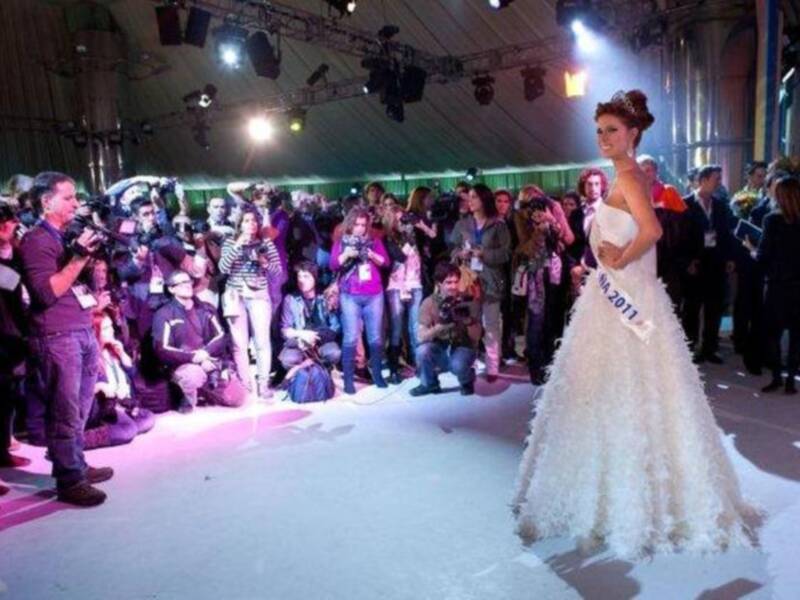 Miss España 2011 Andrea Huisgen; una catalana de padre alemán