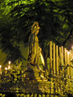 Pio XII y Begoña con la fe de la Milagrosa Sevillana.