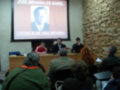 Presentación del libro 'Crónica de una infamia' de José Miranda de Sardi en un evento público.