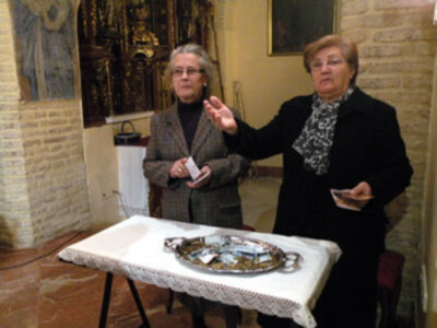 Galería del Besamano de la Stma Virgen de la Esperanza de la Hermandad de Jesús Nazareno de Alcalá del Río