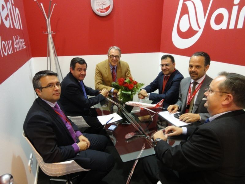 Diputación ha mantenido más de 40 encuentros profesionales en Fitur(Cádiz)