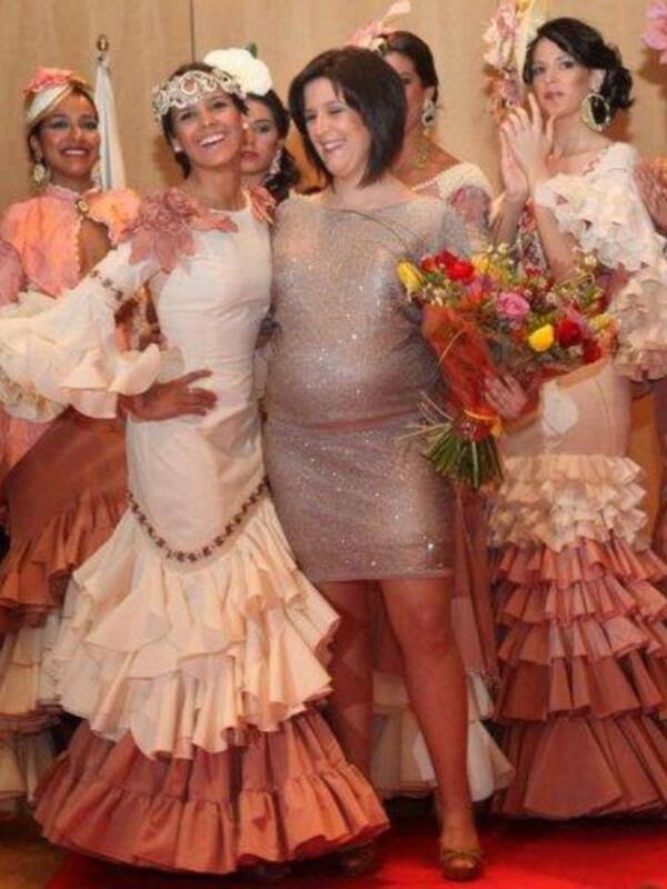 José Fernando ortega apoya a su hermana Gloria Camila en un desfile