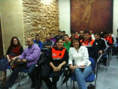 Aspirantes a voluntarios de Protección Civil se forman con un curso básico(Chipiona)  