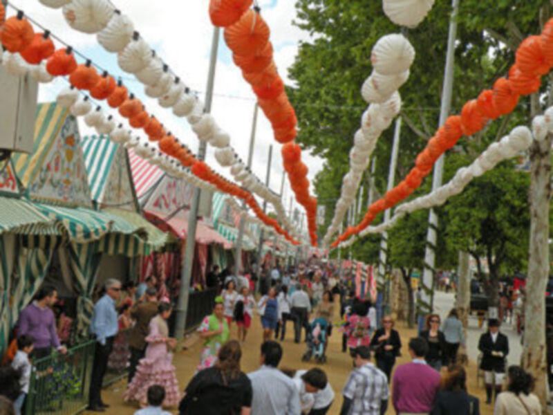 En la ciudad de los farolillos no mermaron las ganas de feria.