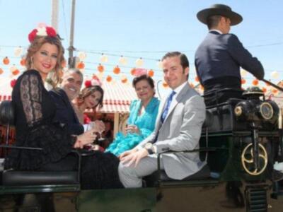 Numerosos personajes conocidos en Feria de Sevilla 2012