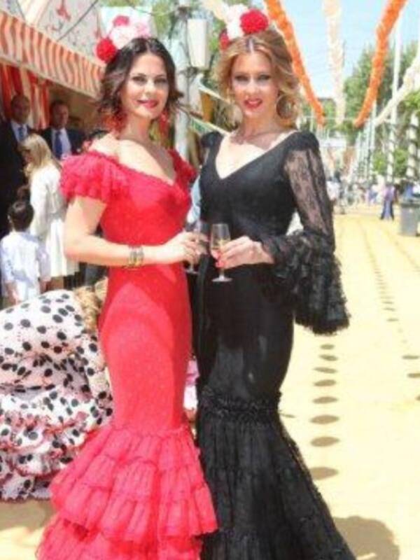 Numerosos personajes conocidos en Feria de Sevilla 2012