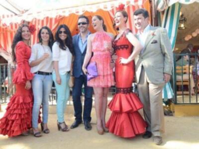 Numerosos personajes conocidos en Feria de Sevilla 2012