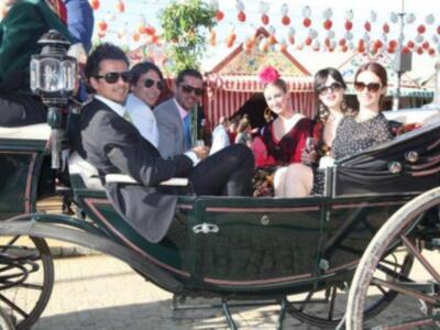 Numerosos personajes conocidos en Feria de Sevilla 2012