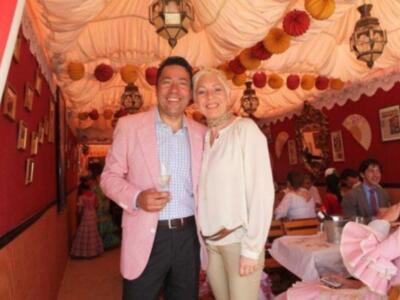 Numerosos personajes conocidos en Feria de Sevilla 2012