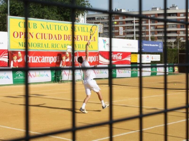 Sin sobresaltos en el inicio del Open de Sevilla de tenis