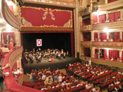 Concierto extraordinario del día de Sevilla en  el López de Vega.