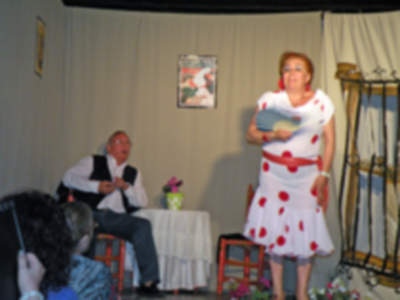 El grupo de teatro volver a empezar, puso el broche de oro de fin decurso del colegio de mayores Ceper del Polígono Norte  de Sevilla.