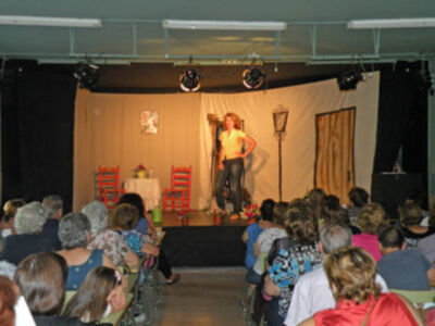 El grupo de teatro volver a empezar, puso el broche de oro de fin decurso del colegio de mayores Ceper del Polígono Norte  de Sevilla.