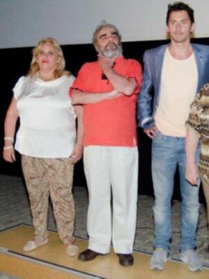   Paco León ejerce de padrazo 