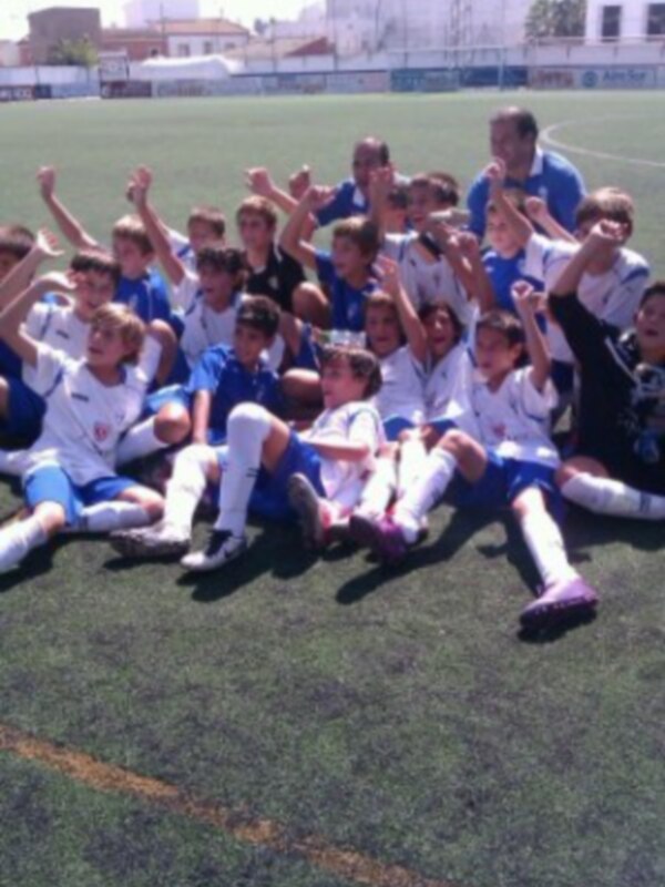 Los alevines del Castilleja CF, vuelven a ganar el 4 Trofeo Airesur