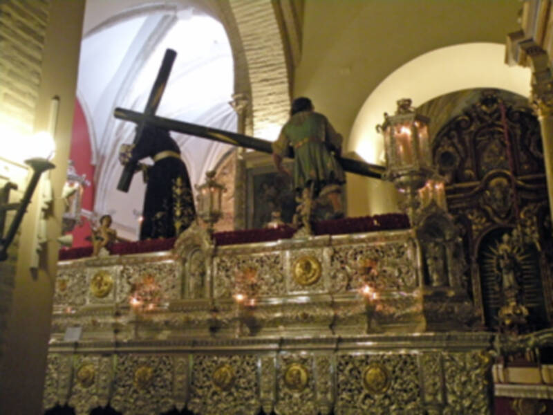 Provincia.El Profesor e Historiador D. Manuel Morales Morales, pronuncio una disertación, sobre el canto de la Sentencia de Pilatos en la Hermandad de Jesús Nazareno de Alcalá del Río.