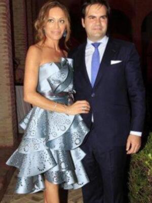 Luis Alfonso de Borbón y su esposa padrinos de la magnifica fiesta aniversario de la revista Escaparate en Sevilla